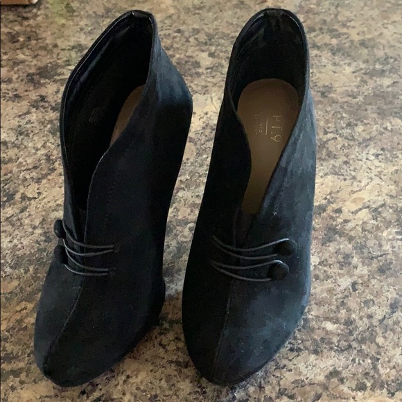 Being donated next week. 

Very cute APT. 9 black booties - Picture 1 of 4